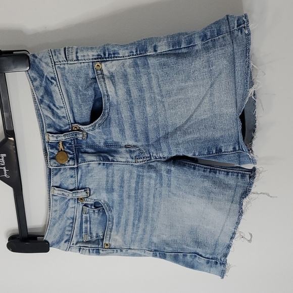 American Eagle size 2 super super stretch mid rise jean shorts - Picture 2 of 8